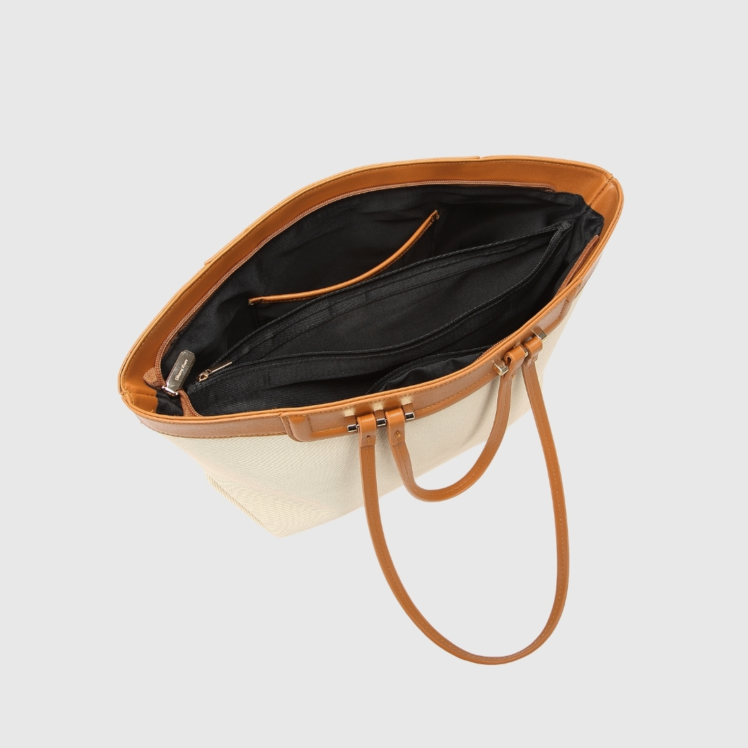 CLASSIC HAZEL OFF WHITE TOTE BAG